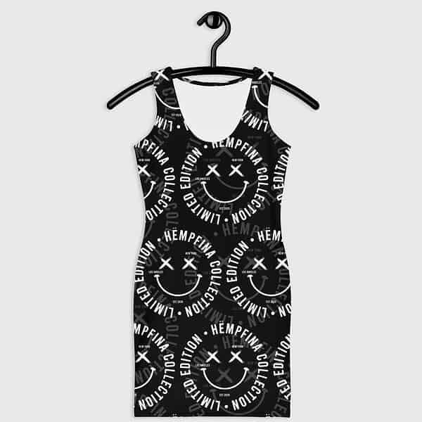 Fitted Dress Fake Smile Club - Black